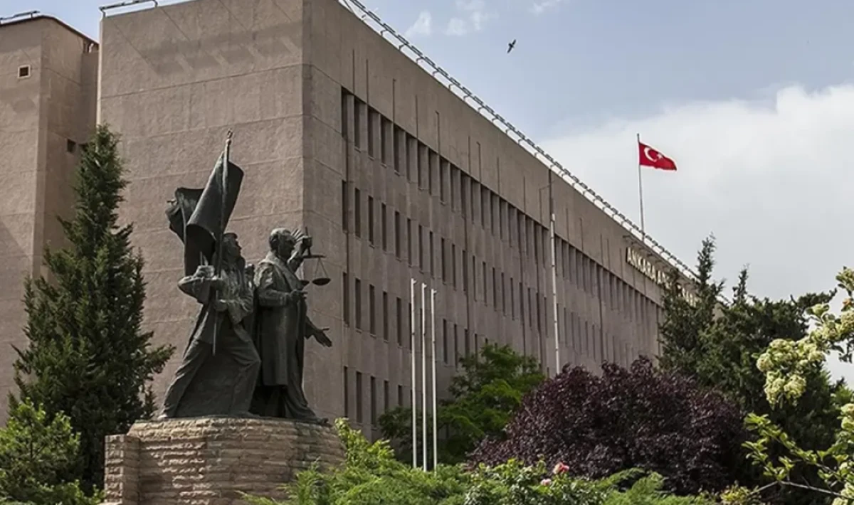 FETÖ Dosyalarını Para Karşılığı Kapatmış: Zabıt Katibine 1190 Yıl Hapis Talebi