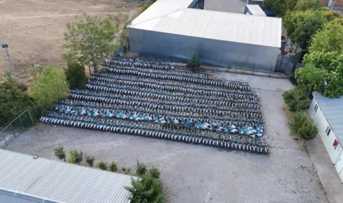 İBB’ye Ait Yüzlerce Bisiklet Hurdalıkta Çürümeye Terk Edildi