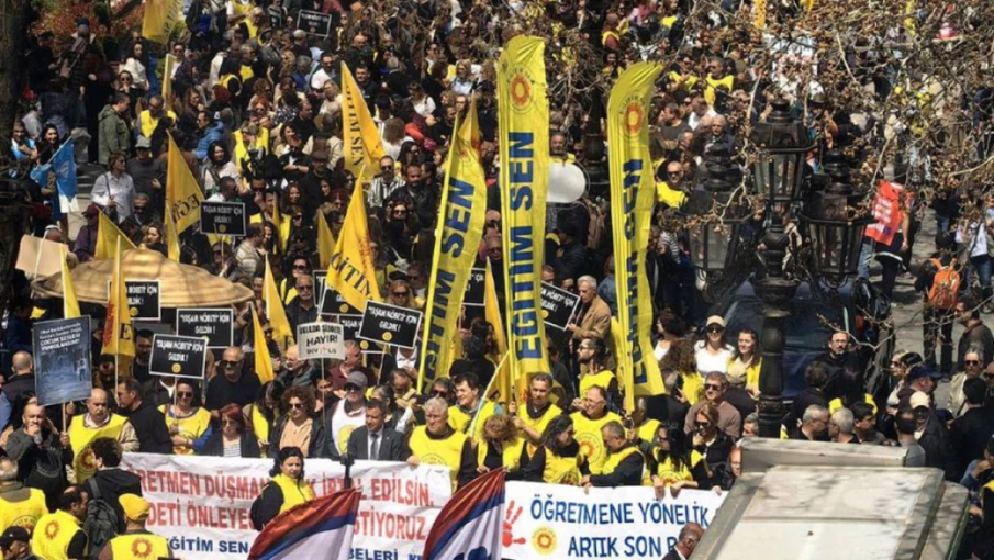 ÖĞRETMENLERDEN ÜLKE GENELİNDE İŞ BIRAKMA KARARI