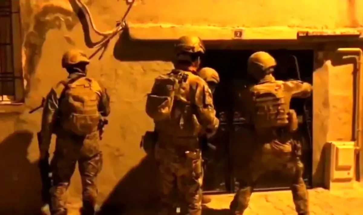 Şanlıurfa’da zehir tacirlerine darbe: 20 gözaltı, 15 tutuklama!